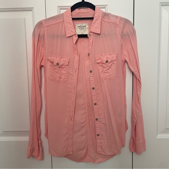 Abercrombie & Fitch Pink Button Up - Picture 2 of 5
